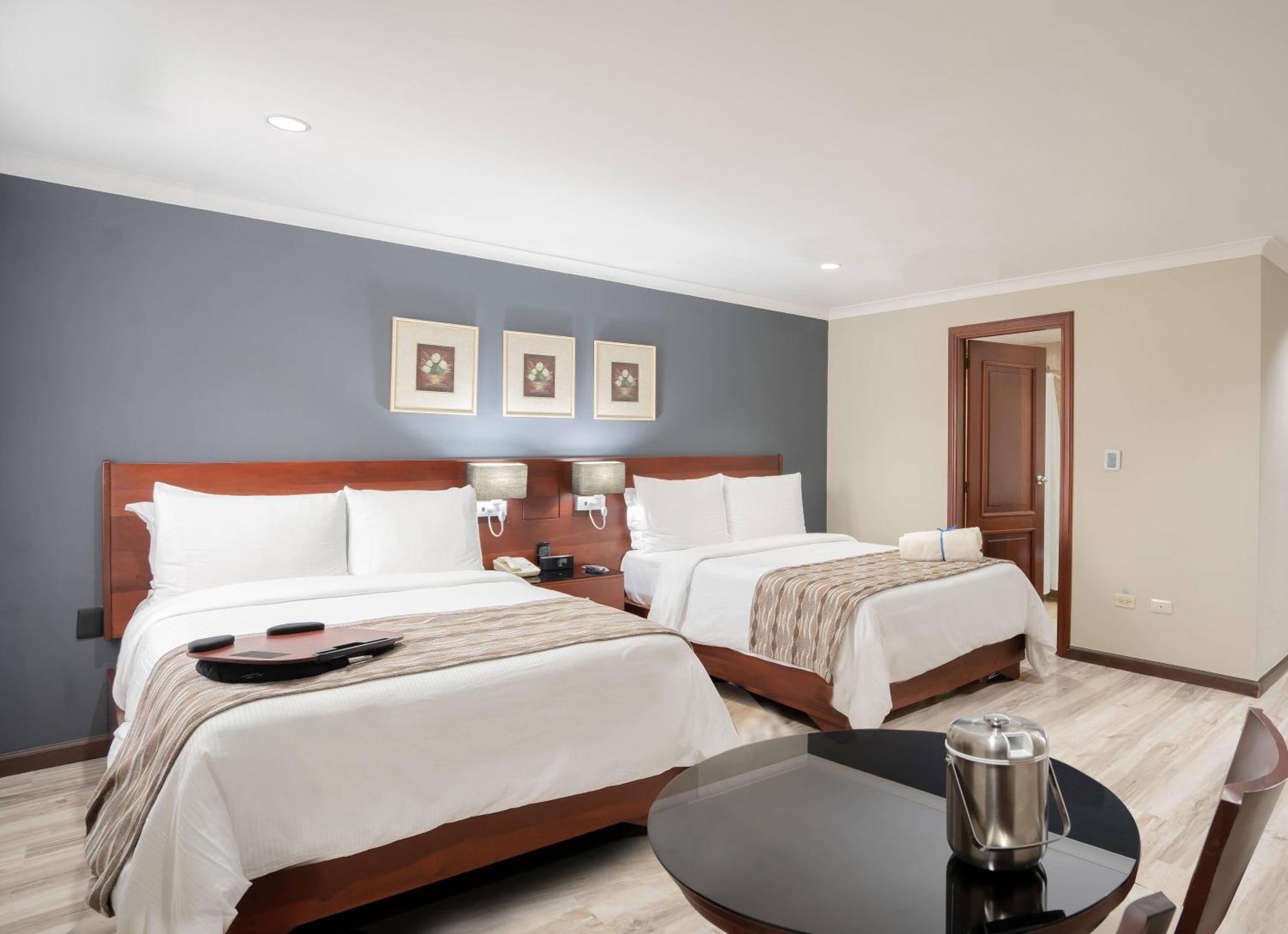 Hotel Hodelpa Gran Almirante à Santiago De Los Caballeros Extérieur photo