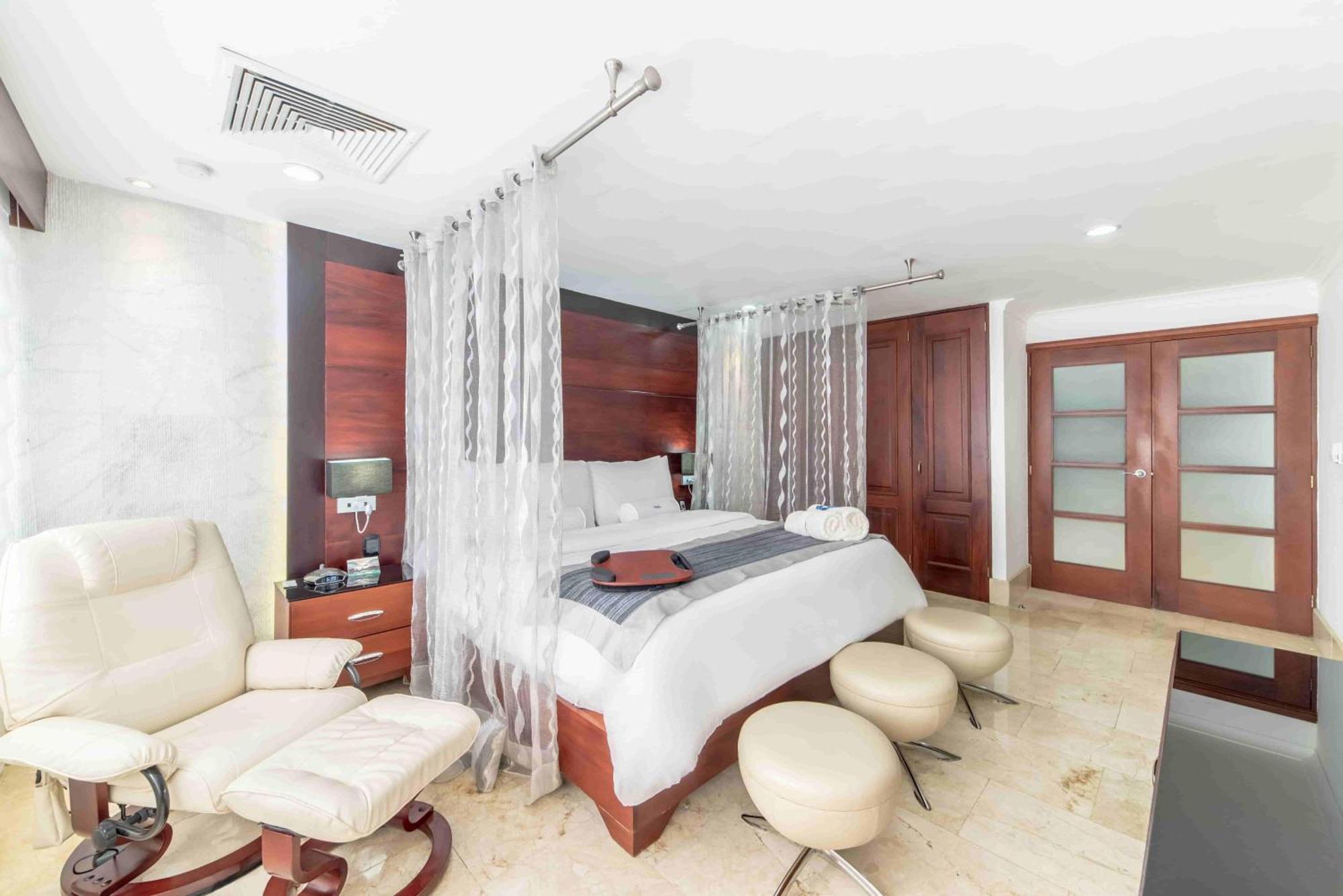 Hotel Hodelpa Gran Almirante à Santiago De Los Caballeros Extérieur photo